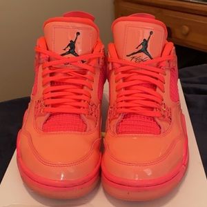 “Hot Punch” Air Jordan 4 Retro - Size 7 Women